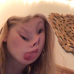 Meet your Posher, Kaila